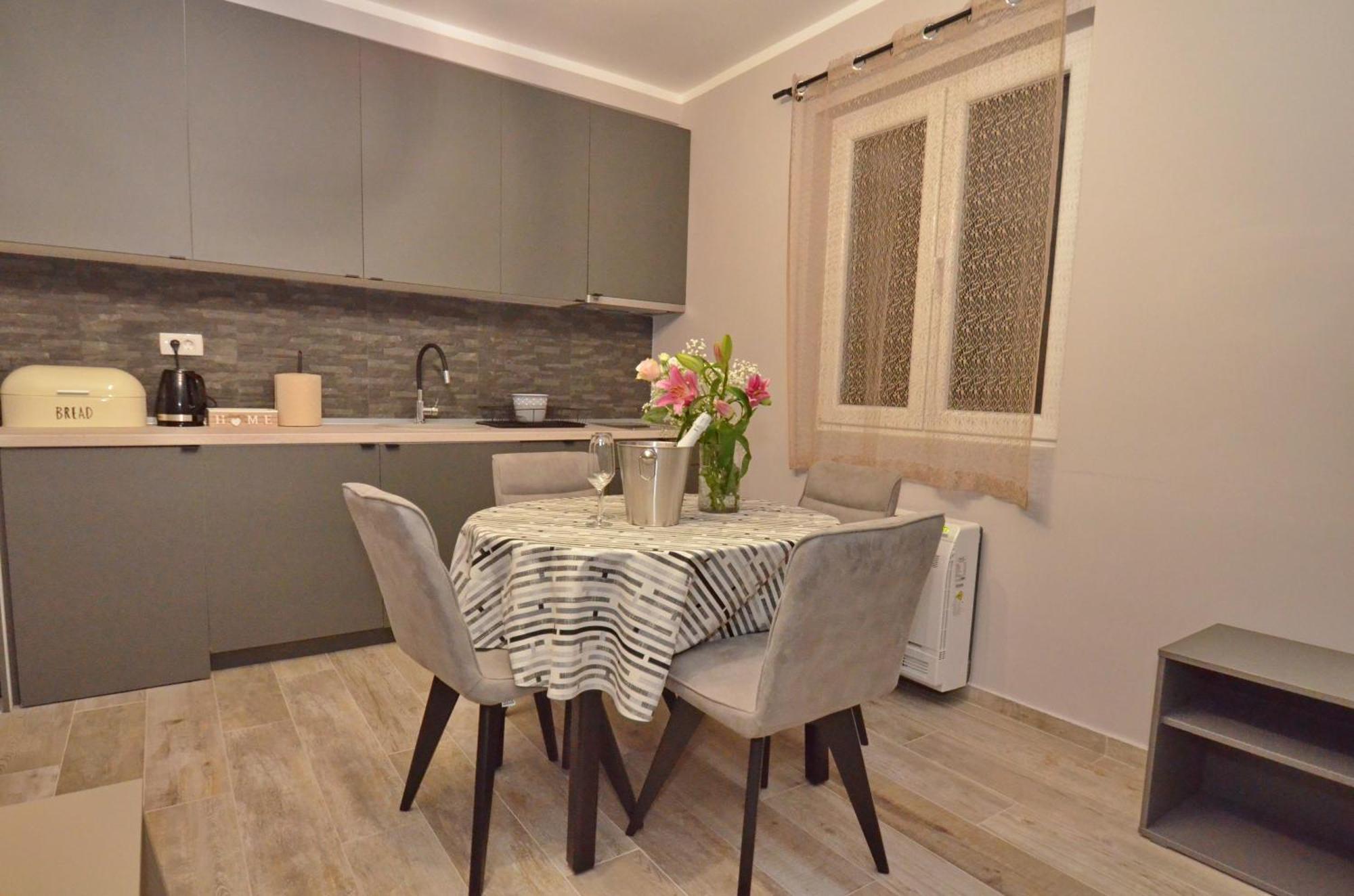 Apartments Orizzonte With Beautiful View Of The Bay Котор Екстериор снимка