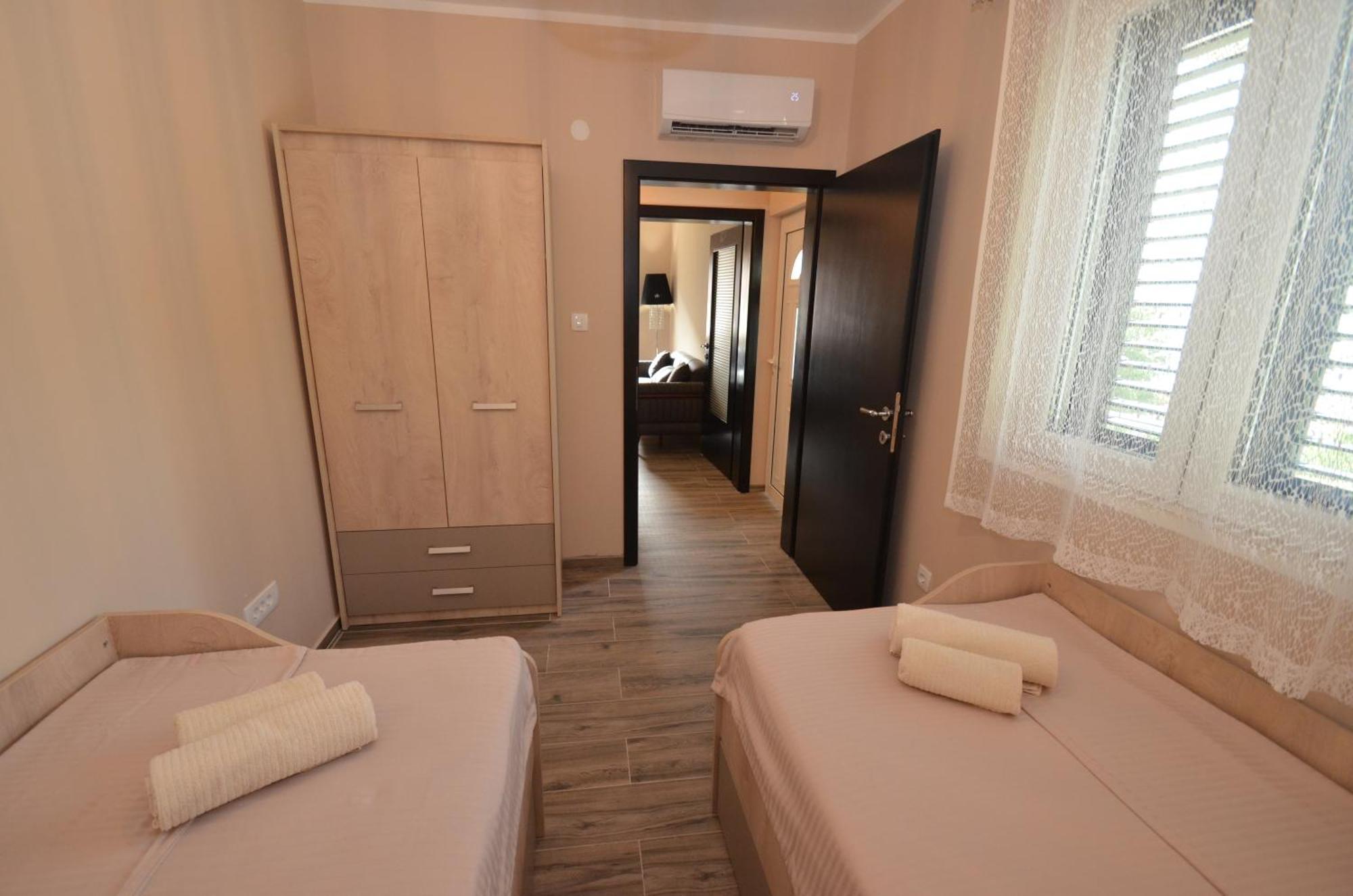 Apartments Orizzonte With Beautiful View Of The Bay Котор Екстериор снимка