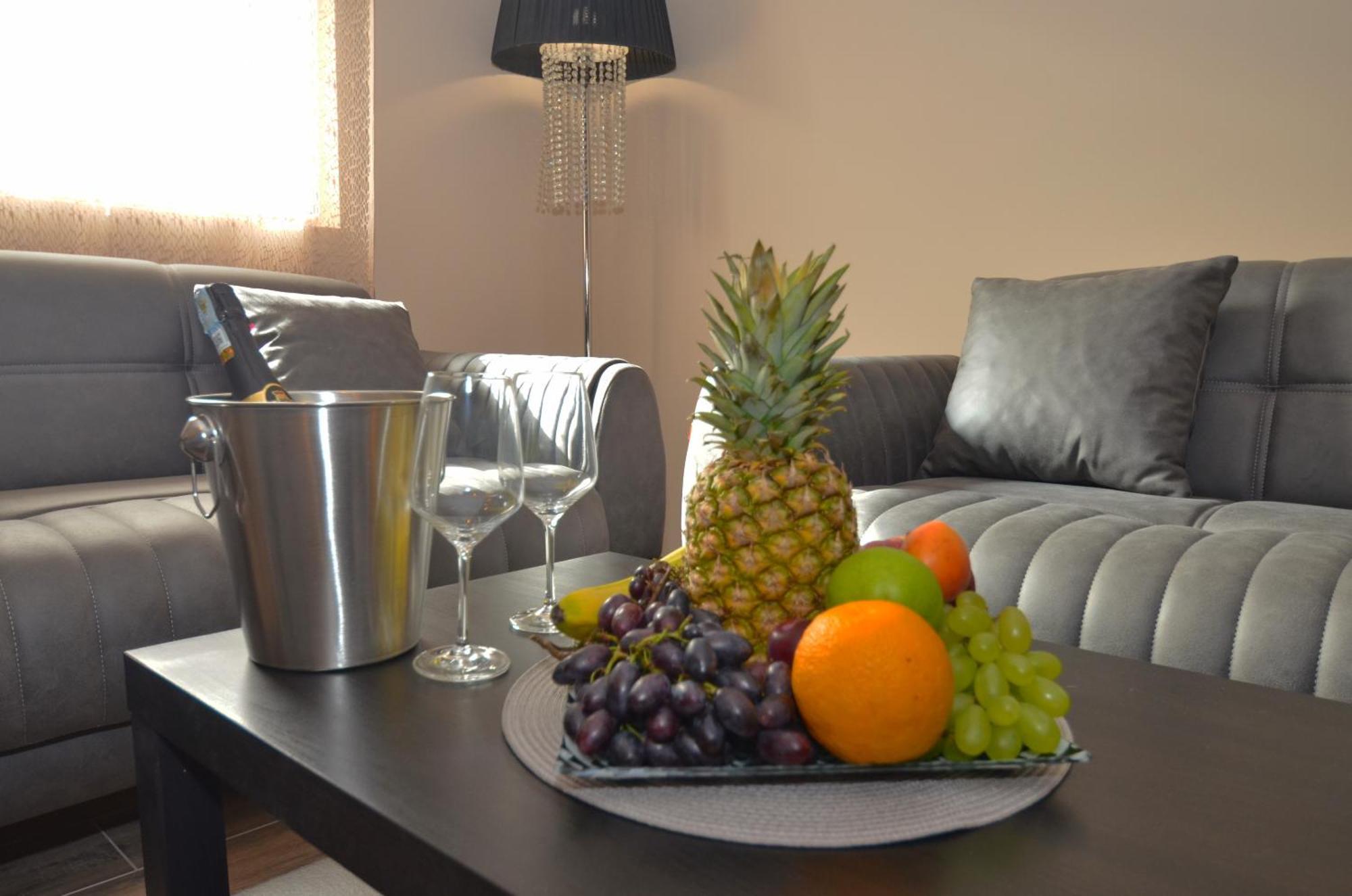 Apartments Orizzonte With Beautiful View Of The Bay Котор Екстериор снимка