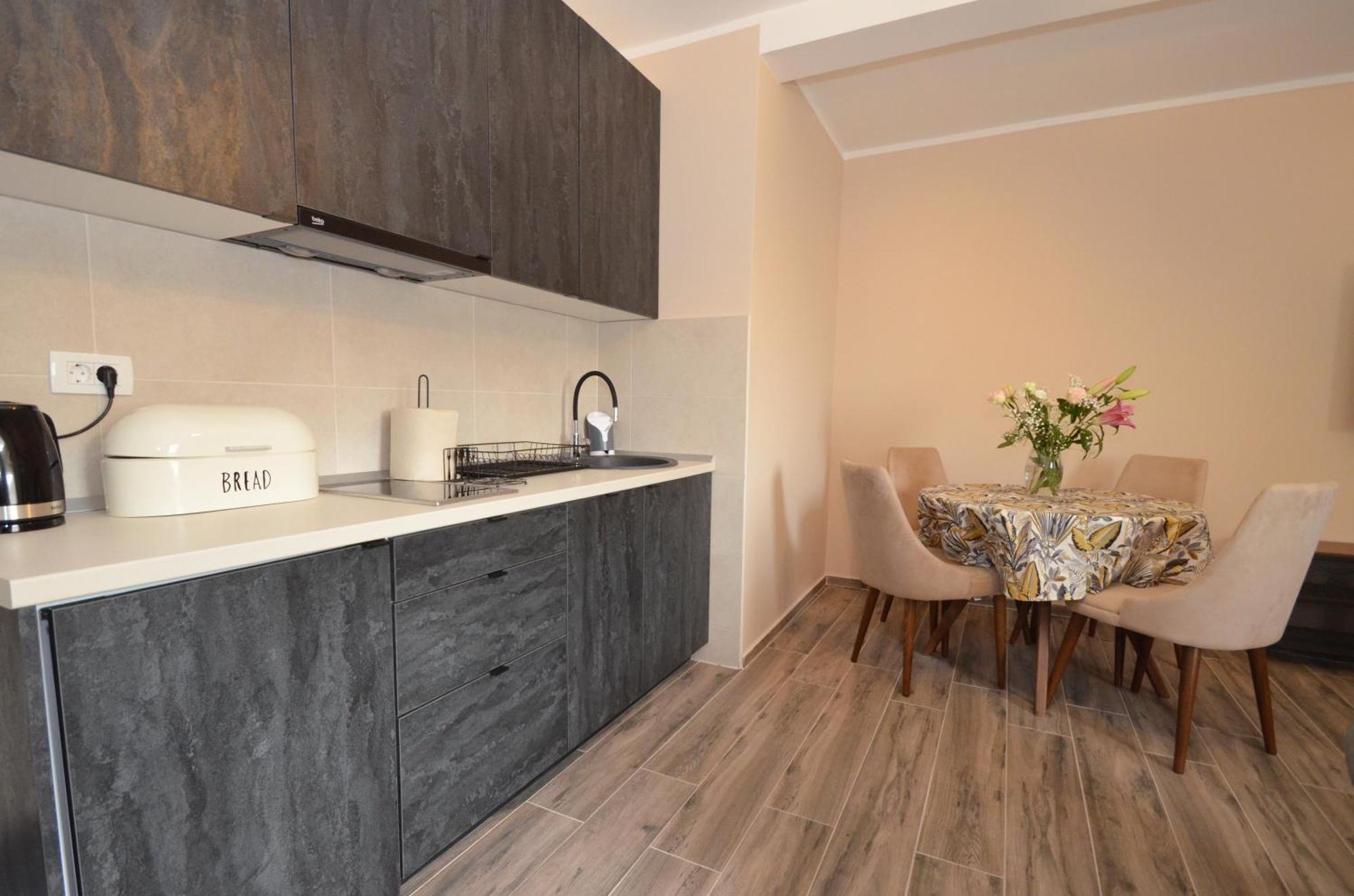Apartments Orizzonte With Beautiful View Of The Bay Котор Екстериор снимка