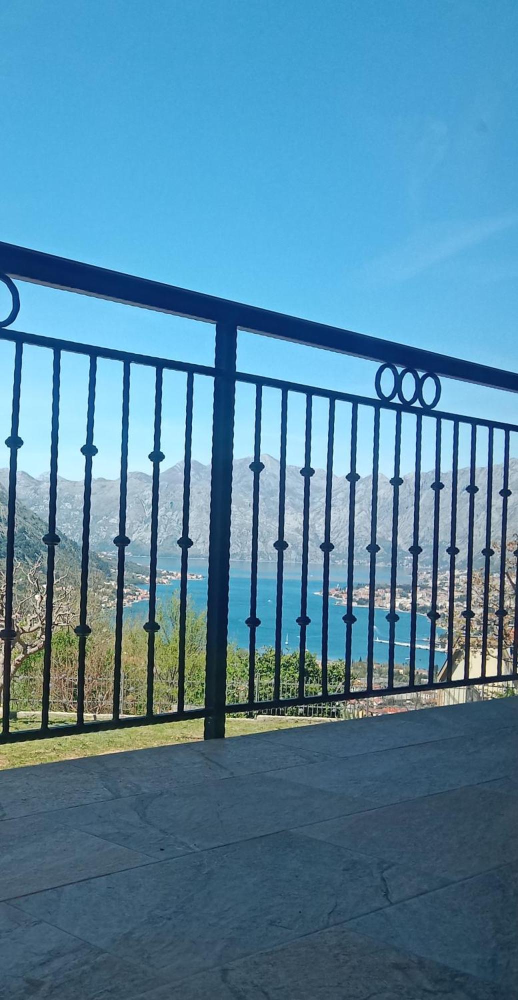 Apartments Orizzonte With Beautiful View Of The Bay Котор Екстериор снимка